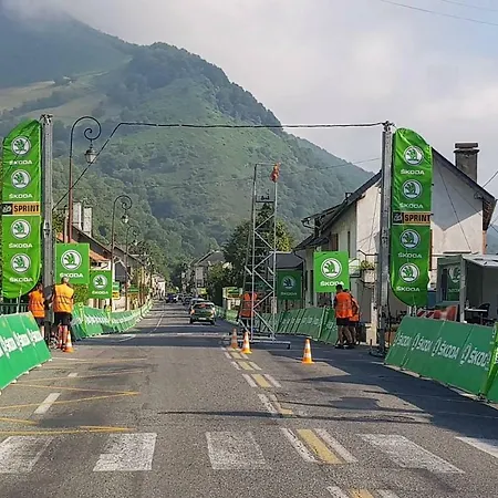 Msk65 Pyrenees Daire Sarrancolin