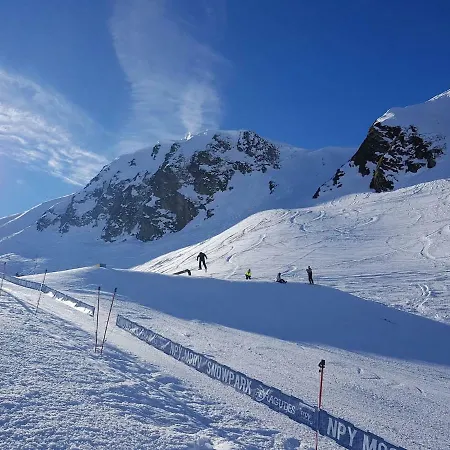 Msk65 Pyrenees 아파트 *