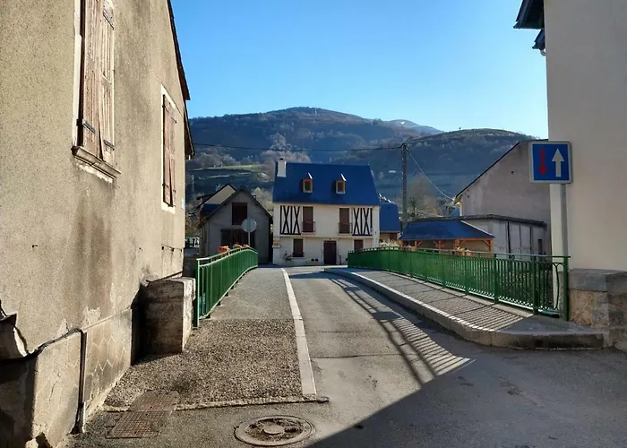 Msk65 Pyrenees Apartman *